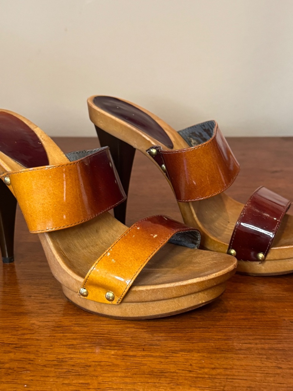 Aldo Made in Italy Patent Leather Platform Mule Heels - Women's Size 8 (EU 39) - Picture 3 of 8